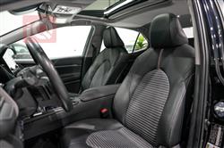 تۆیۆتا کامری